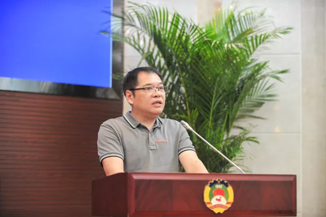 下好四步棋，以產(chǎn)業(yè)發(fā)展戰(zhàn)略統(tǒng)籌協(xié)調(diào)產(chǎn)業(yè)扶貧 高質(zhì)量發(fā)展