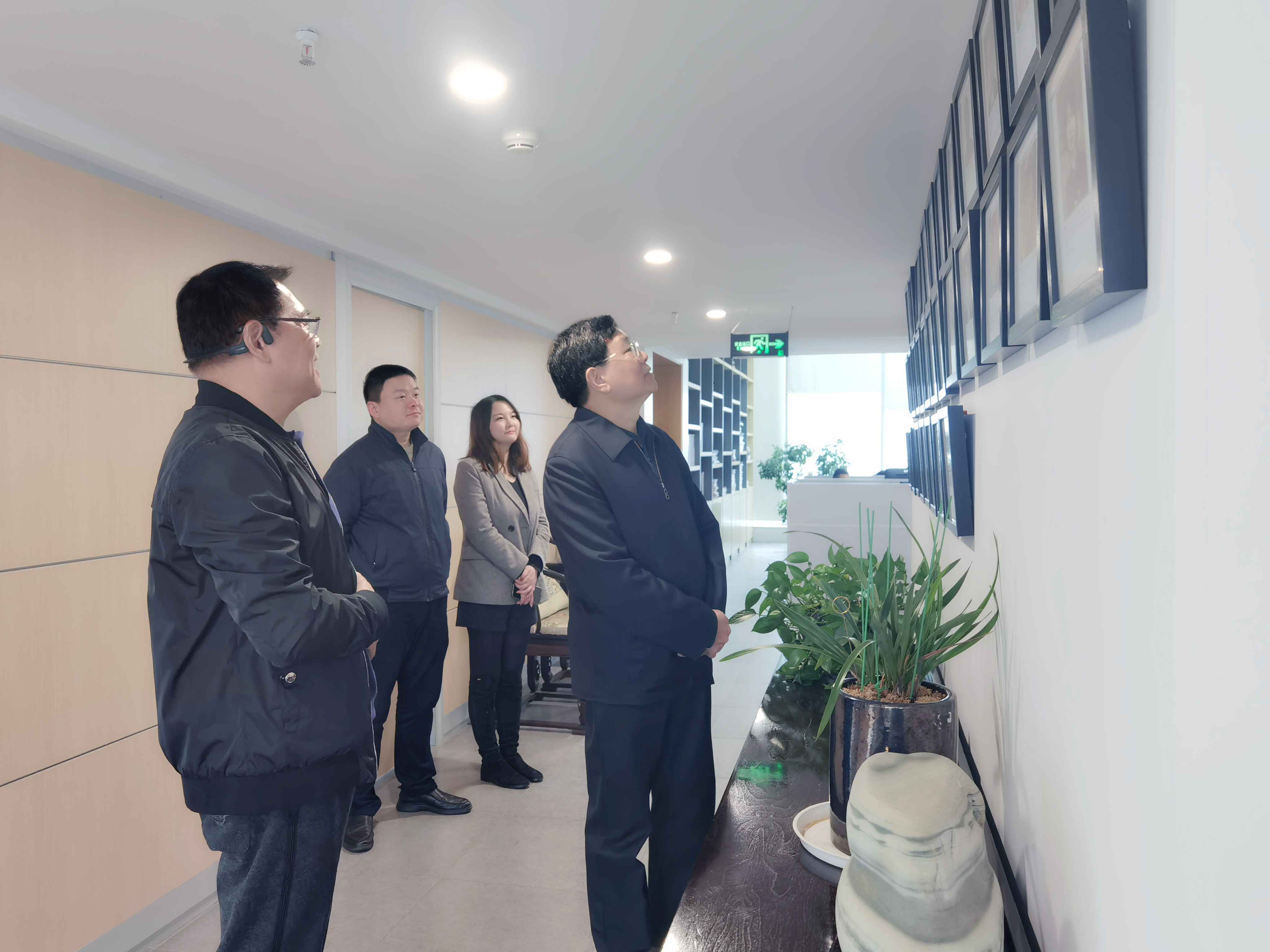 省政協(xié)賀安杰副主席調(diào)研 (2)_副本.jpg 省政協(xié)賀安杰副主席調(diào)研 (2)_副本.jpg